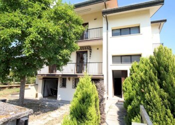 Four-room apartment Comacchio - photo 7
