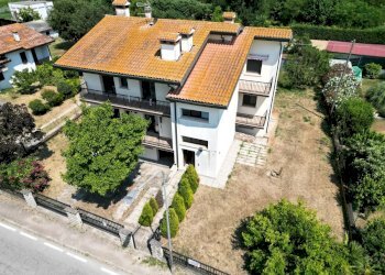 Four-room apartment Comacchio - photo 42