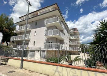 Appartamento via Bartolomeo Colleoni, San Benedetto del Tronto - foto 1