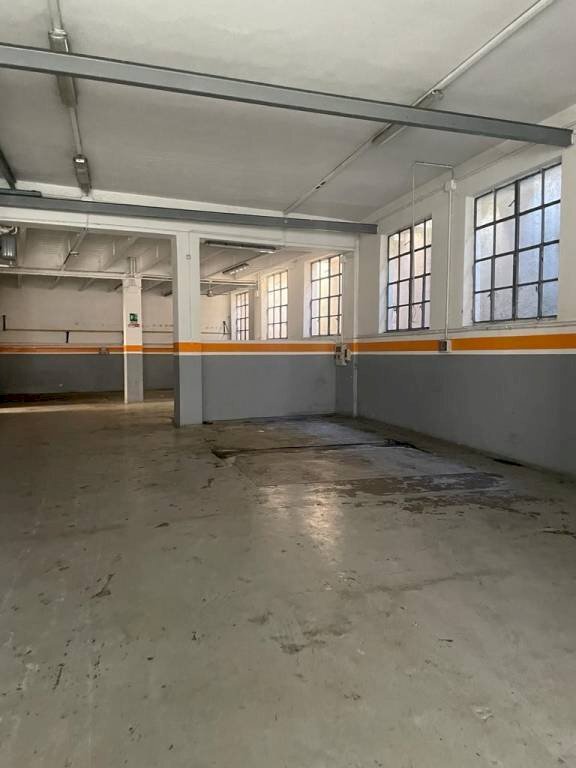 interno - Capannone via Alessandro Brambilla, Pavia - foto 3