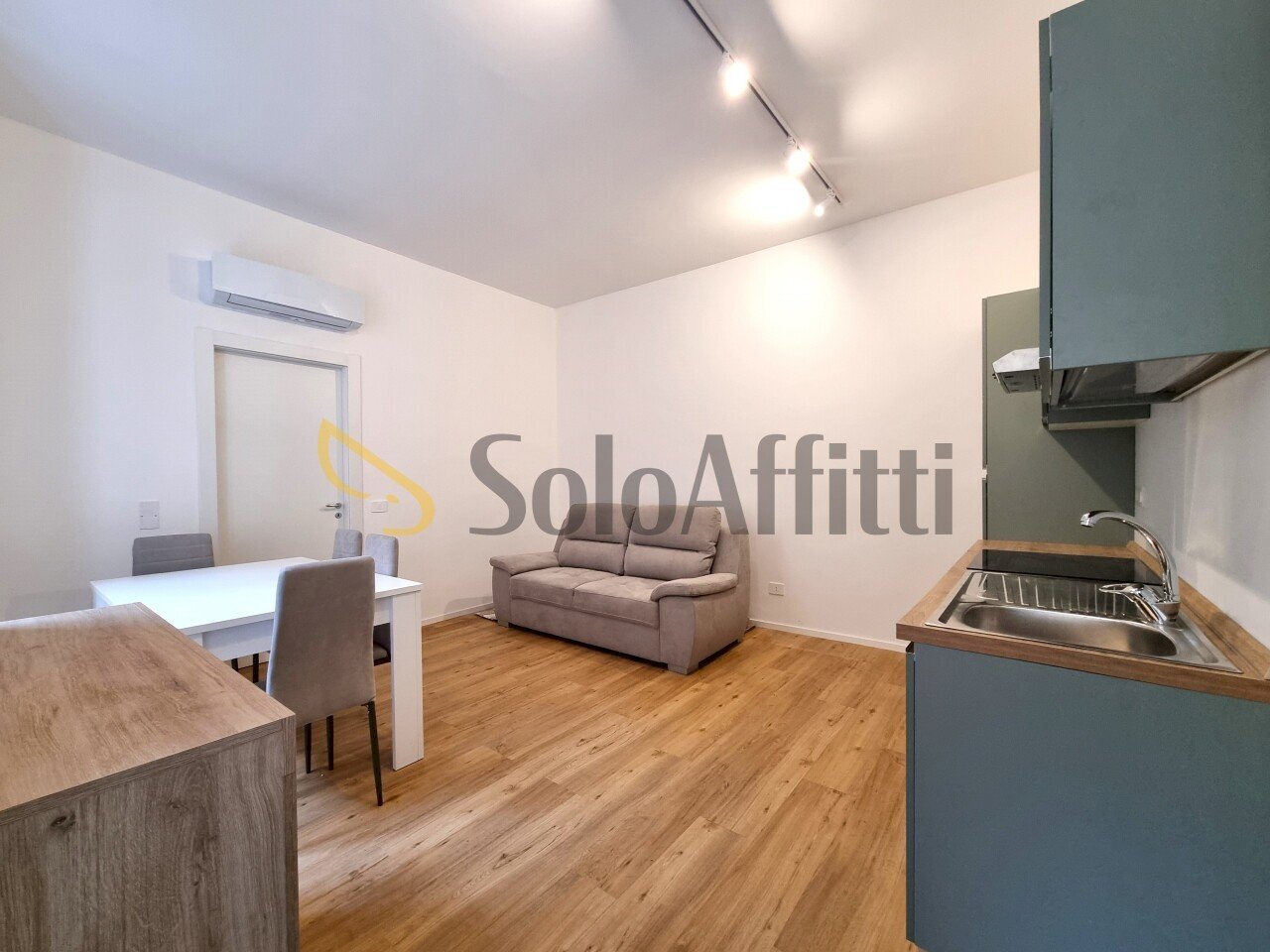 Two-room apartment Catanzaro - photo 2