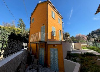 62305efa-44a1-4ab9-8cd0-c042bc292960.JPG - Villa strada comunale val pattonera 9, Torino - foto 16