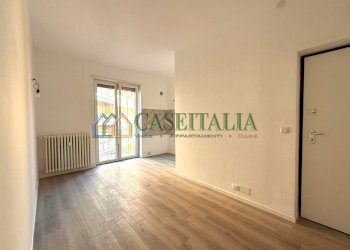 2.jpg - Bilocale Ivrea - foto 3