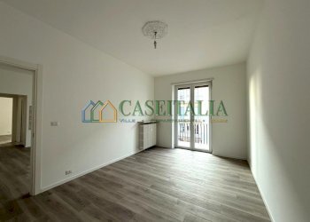 10.jpg - Trilocale Ivrea - foto 11