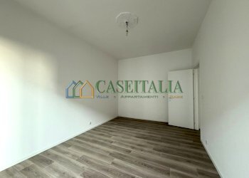 11.jpg - Trilocale Ivrea - foto 12