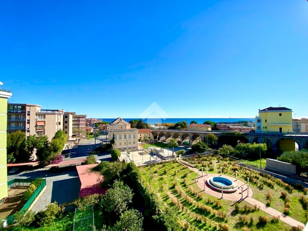 Three-room apartment Via A. Carminati, Andora - photo 1