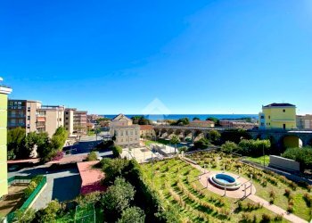 Trilocale Via A. Carminati, Andora - foto 1