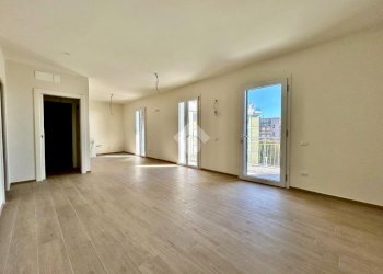 Trilocale Via A. Carminati, Andora - foto 3