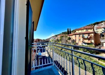 Trilocale Via A. Carminati, Andora - foto 22