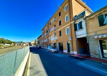 Trilocale Via A. Carminati, Andora - foto 36