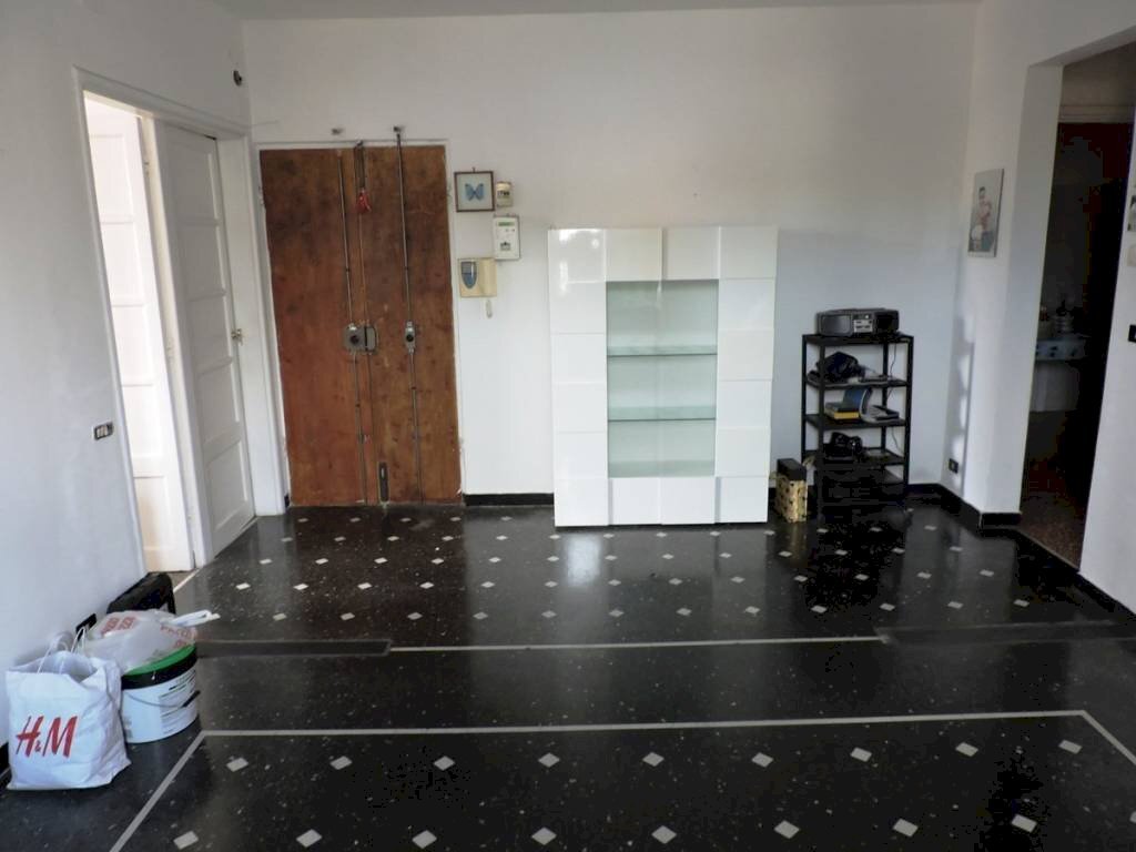 SOGGIORNO - Quadrilocale via Federico Gattorno 3, Genova (zona Cornigliano) - foto 3