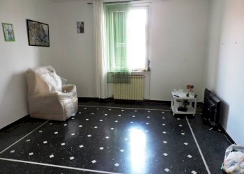 SOGGIORNO - Quadrilocale via Federico Gattorno 3, Genova (zona Cornigliano) - foto 2
