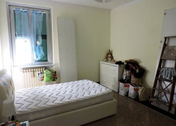 CAMERA 1 - Quadrilocale via Federico Gattorno 3, Genova (zona Cornigliano) - foto 5