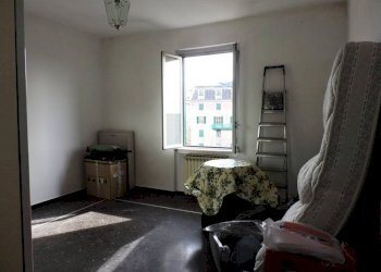 CAMERA 2 - Quadrilocale via Federico Gattorno 3, Genova (zona Cornigliano) - foto 6