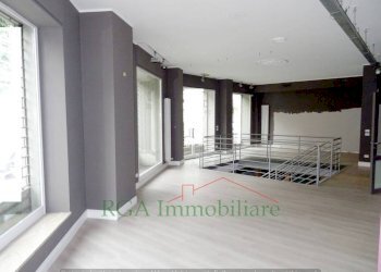 negozio - Negozio via Antonio Locatelli, Bergamo - foto 1