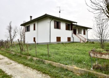 facciata - Casa indipendente Via Valle  34, Galliera - foto 5