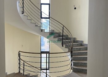 scale abitazione - Locale Commerciale Via Dell'industria 101, Fasano - foto 9