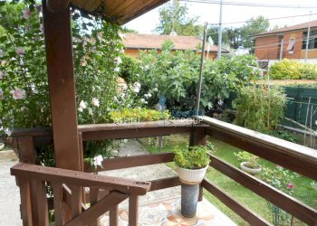 1532_1058510_65jte.jpg - Casa indipendente Via Alteta 112, Massa - foto 1