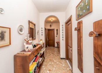 Appartamento VIA SAINT MARTIN DE CORLEANS - ZONA OPESDALE PARINI, 3, Aosta - foto 2