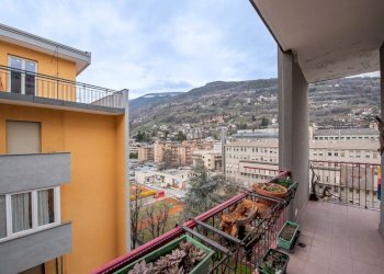 Appartamento VIA SAINT MARTIN DE CORLEANS - ZONA OPESDALE PARINI, 3, Aosta - foto 15