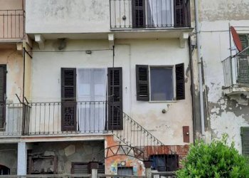 Facciata - Villa via Alessandro Manzoni, Rocca d'Arazzo - photo 15