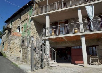 Facciata - Rustico Regione Vengore S.N.C., Roccaverano - foto 38