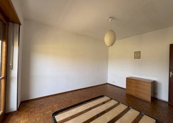 Camera da letto - Two-room apartment via S. Toja, 22, Luserna San Giovanni - photo 12