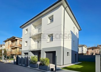 Gemini_Generated_Image_em8jt4em8jt4em8j.png - Casa semi indipendente Vicenza - foto 5