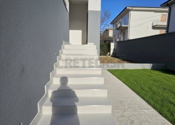 Scala sul retro 2?P.png - Casa semi indipendente Vicenza - foto 16