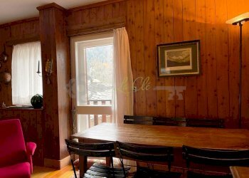 VENDO COURMAYEUR - SOGGIORNO E ZONA PRANZO - Three-room apartment Via Roma, Courmayeur - photo 4