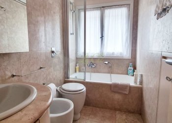 VENDO COURMAYEUR - BAGNO EN SUITE - Three-room apartment Via Roma, Courmayeur - photo 14