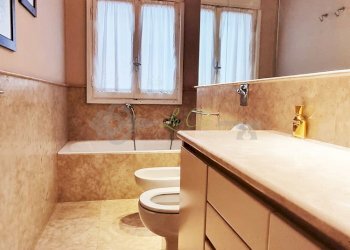 VENDO COURMAYEUR - BAGNO - Three-room apartment Via Roma, Courmayeur - photo 15