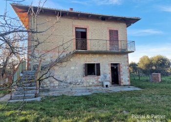 02.jpg - Casa indipendente Via San Biagio, Castiglione del Lago - foto 2