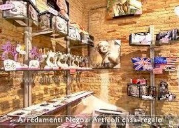 images (49).jpg - Non Alimentare Traversa 10ª Via Romana, Capannori - foto 10