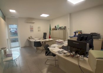 ufficio - Shed Strada Statale 5 72, Scafa - photo 6