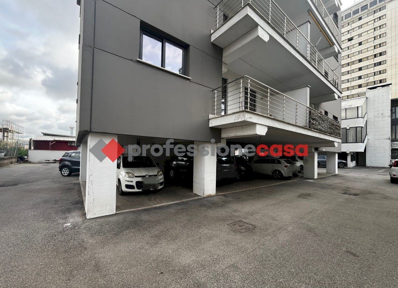 posti auto-Via Dei Castelli Romani (2).jpeg - Parking space Pomezia - photo 2