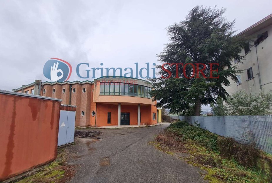 1 - Locale Commerciale Contrada Piana, SP  29, Benevento - foto 1