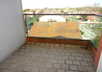 balcone - Appartamento Trecastelli - foto 5