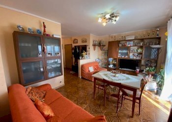 soggiorno - Trilocale via Alina Tumedei Casalis, 53, Carmagnola - foto 6