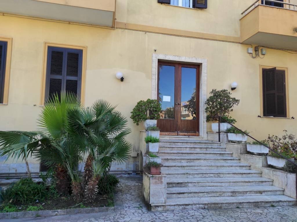 ESTERNO - Two-room apartment via del Faro, 6, Anzio - photo 2