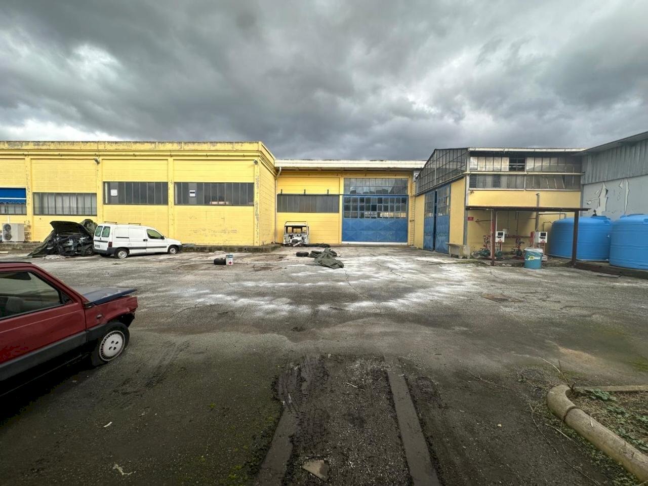 1240508-f3eebg34mv.jpg - Capannone Via del Pozzo 14, Massa - foto 1