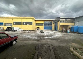 1240508-f3eebg34mv.jpg - Capannone Via del Pozzo 14, Massa - foto 1