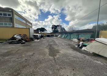 1240508-ucfeyo40ngl.jpg - Capannone Via del Pozzo 14, Massa - foto 17