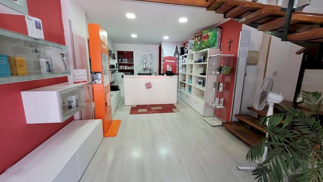 ingresso.jpg - Commercial Premises via V.Emanuele 1740, Canicattini Bagni - photo 2