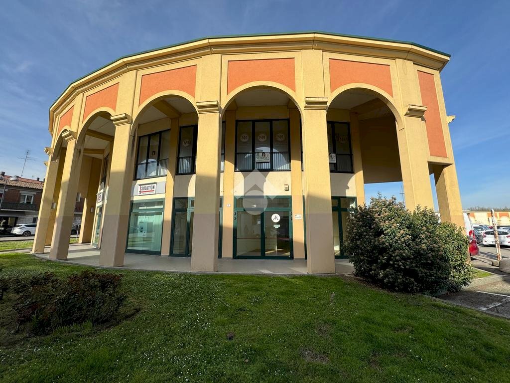 Shop Via Foro Boario, Lugo - photo 2
