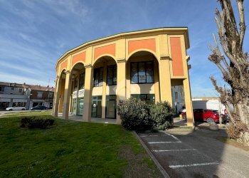 Shop Via Foro Boario, Lugo - photo 1