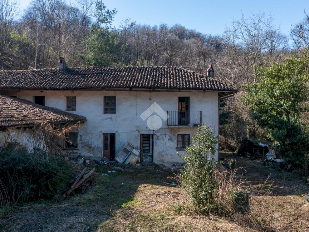 Rustic Via San Leone, Manta - photo 1