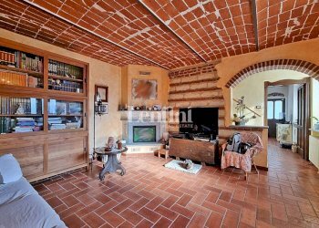 Salone - Villa strada Rolasco, 75, Casale Monferrato - foto 7