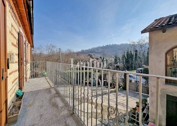 Balcone - Villa strada Rolasco, 75, Casale Monferrato - foto 16