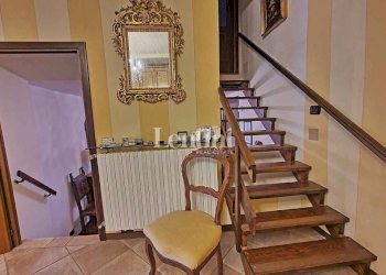 Scala - Villa via Trento e Trieste, 18, Ozzano Monferrato - foto 34